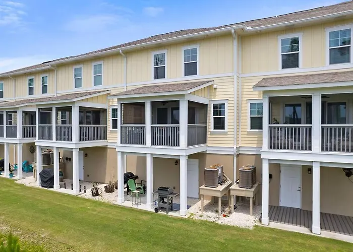 Holiday home Ebikes, Pool, Hot Tub, Luxury 3 Bd With Games *