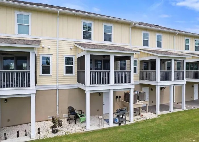 Holiday home Ebikes, Pool, Hot Tub, Luxury 3 Bd With Games